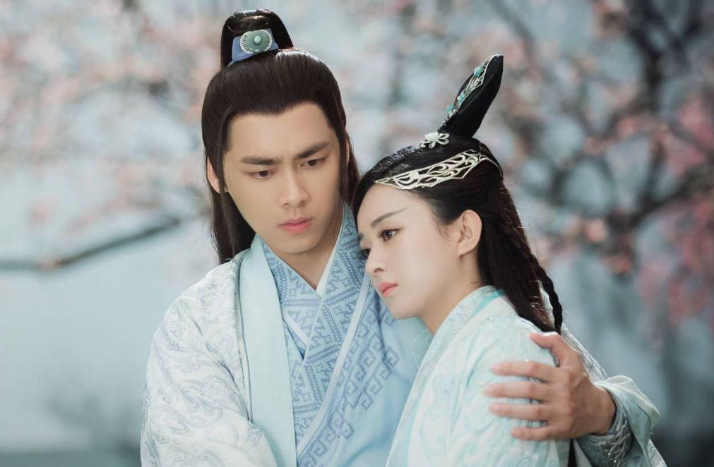 古代男子为什么有的束发有的披发,披头散发古装剧古人真正发型