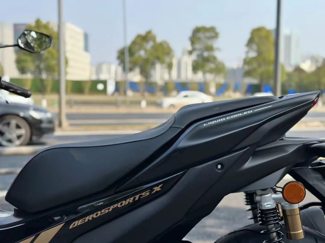 雅马哈aerosportsx换侧包围,雅马哈aerosports试驾