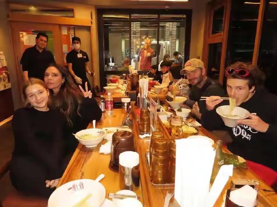 贝克汉姆和维多利亚女儿小七搞笑,小七贝克汉姆和维多利亚