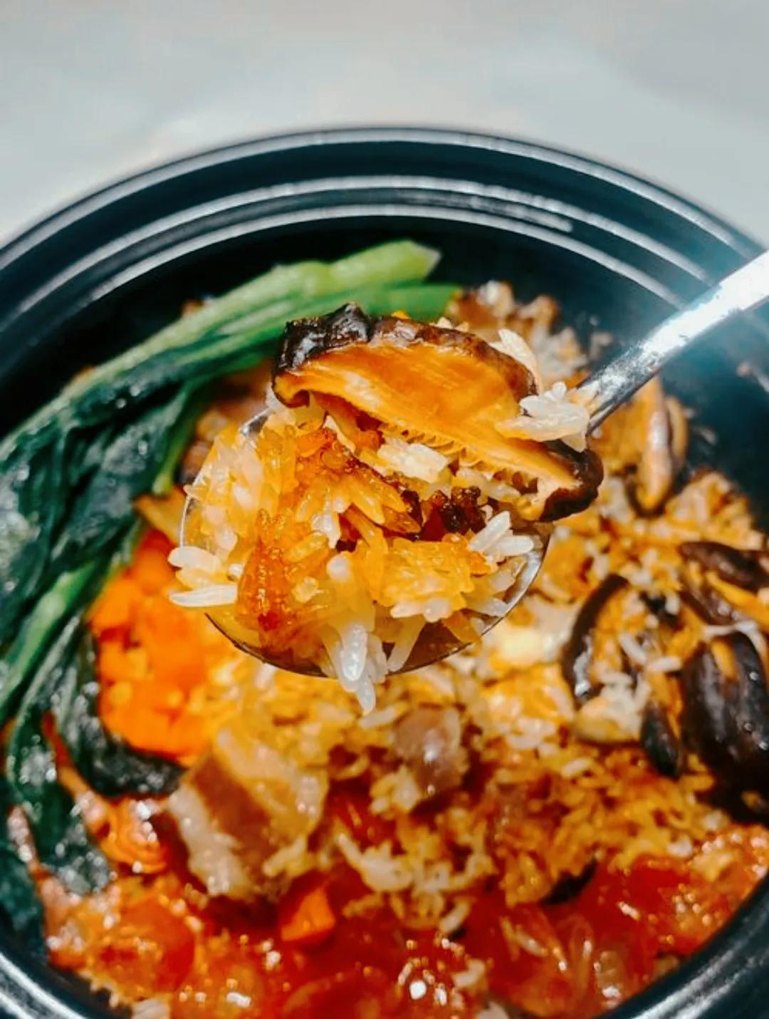 在深圳投资了50万做餐饮,开煲仔饭店亏本