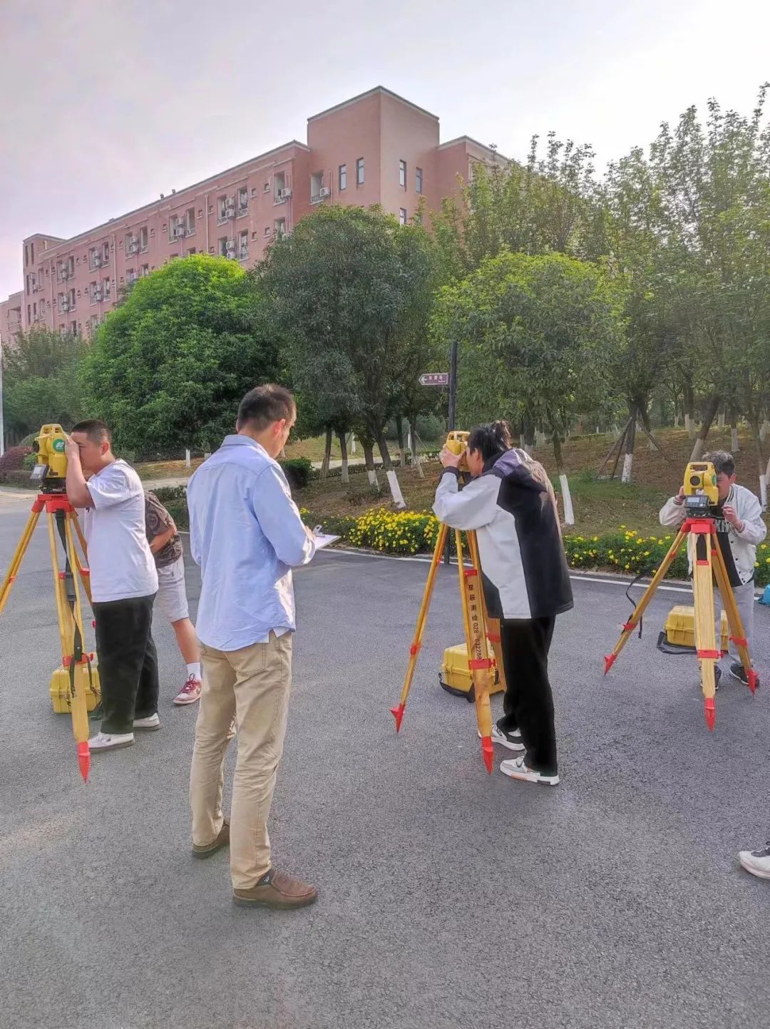 铁道工程技术专业和建筑工程专业,铁道工程专业大学实力排名