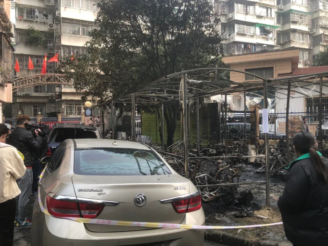 电动车自燃事故最新报道,电动车燃爆事故敲响警钟