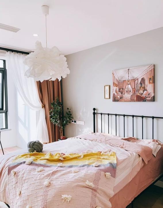 卧室中的床怎么选？选1.5米还是1.8米？没想到讲究这么大