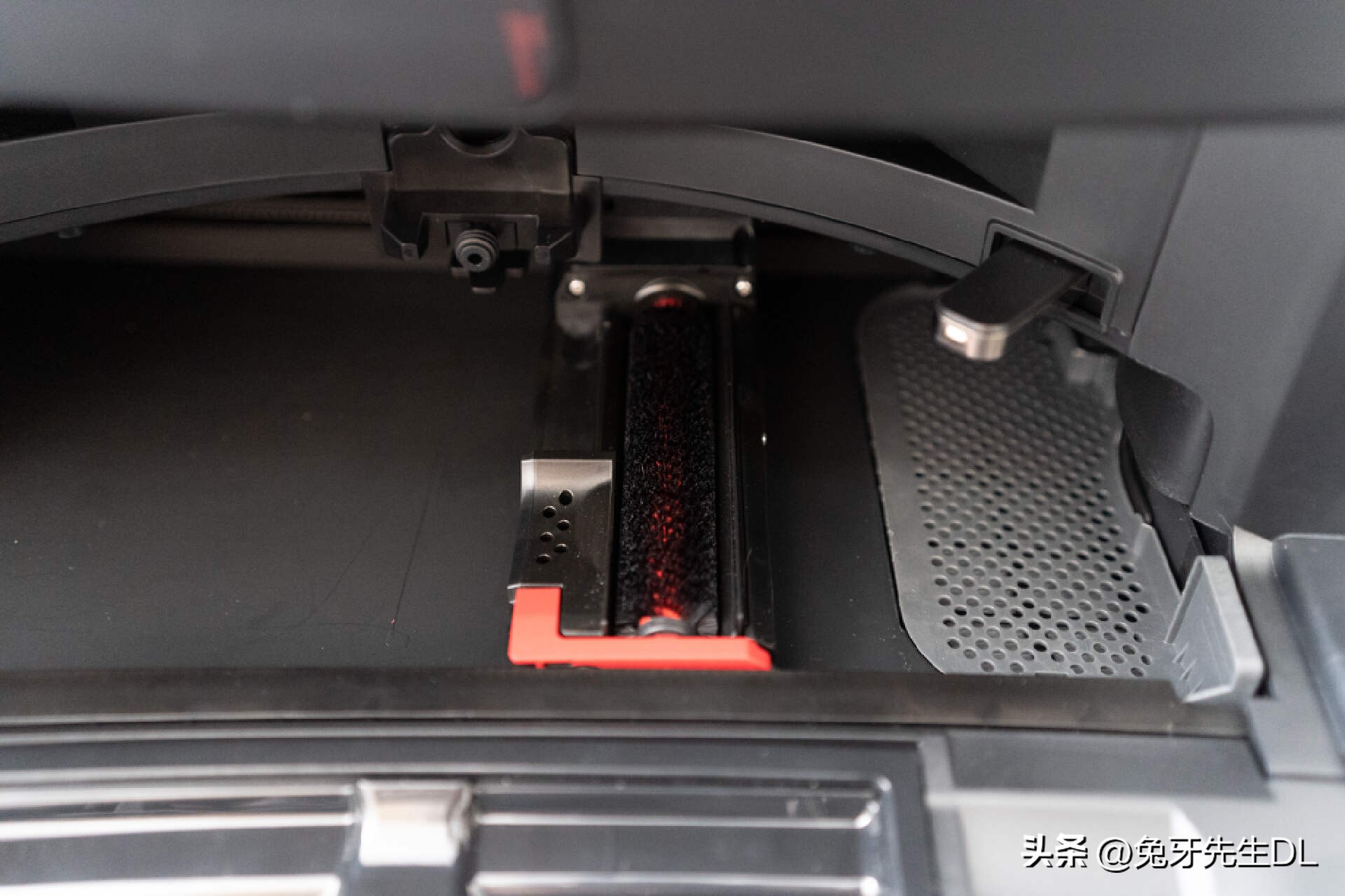 让家里劳动者解放双手，拥有这些实用的小家电将大幅提高生活品质