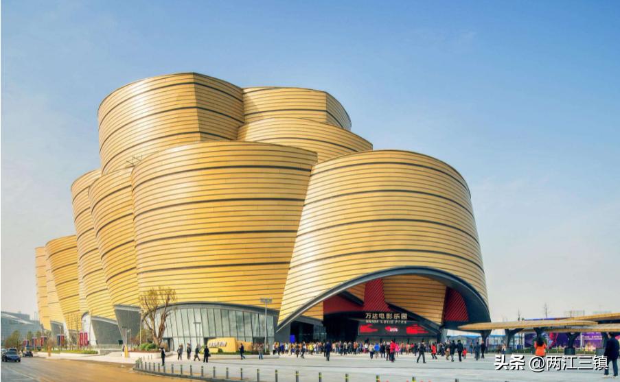 武汉大爆发，3家“顶流”同天开业！还有几十个商业体传来新消息