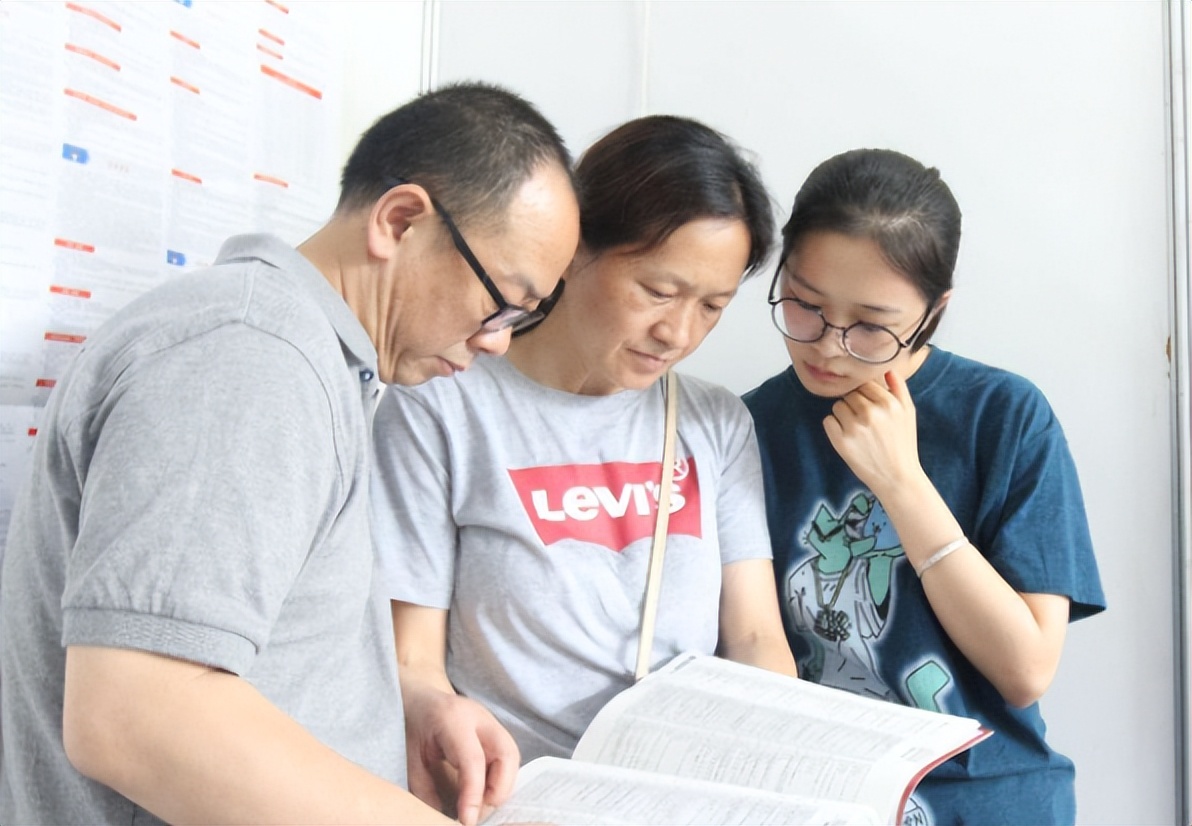 单招和统招上大专的区别,大专单招和统招的区别有哪些