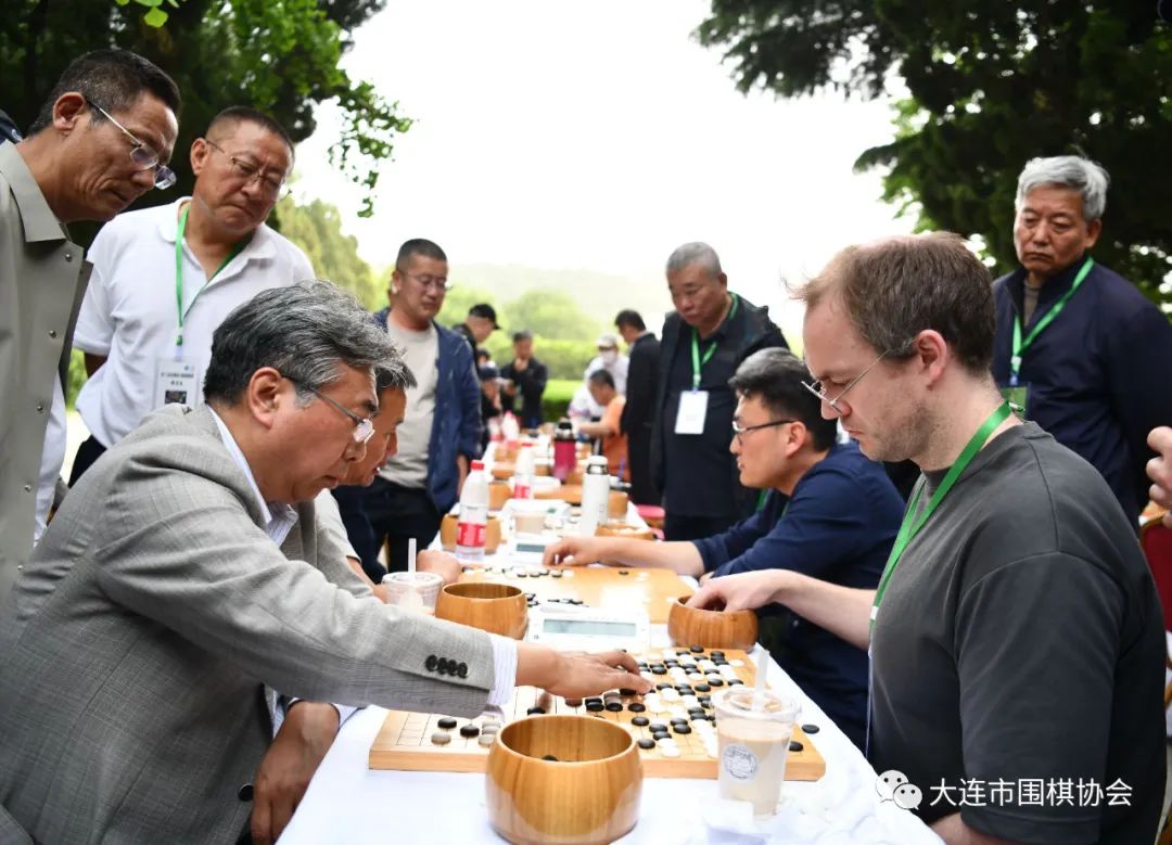 槐香四溢沁入八荒,槐香四溢