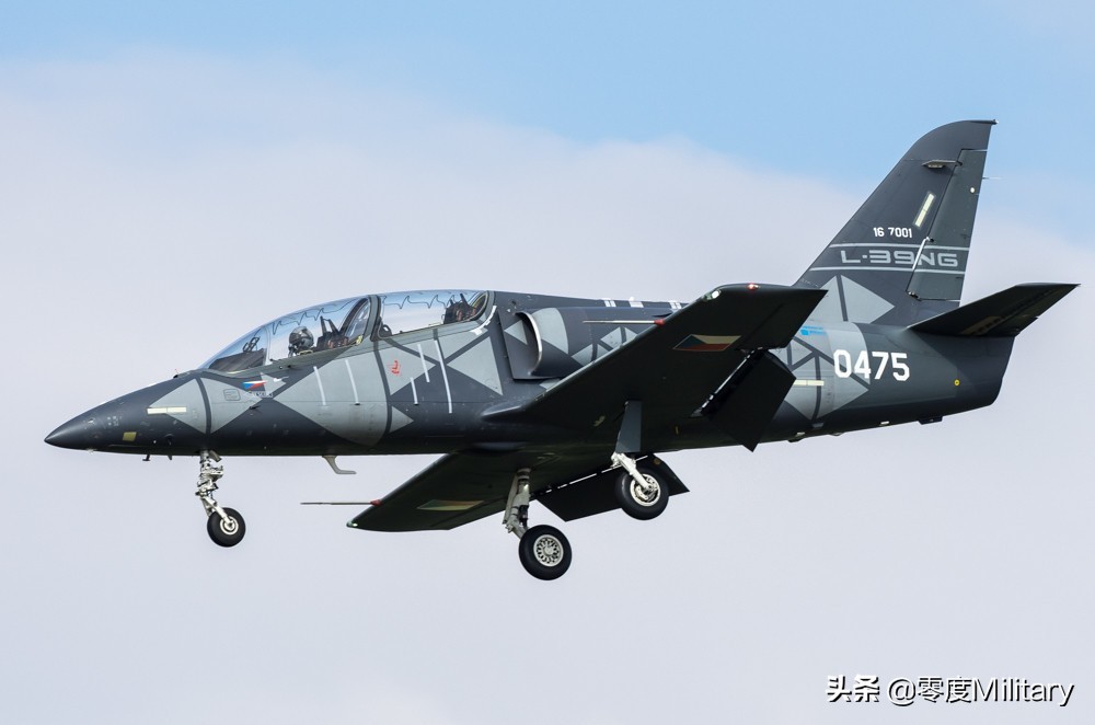 70年代的越南空军,世界空军海军陆军