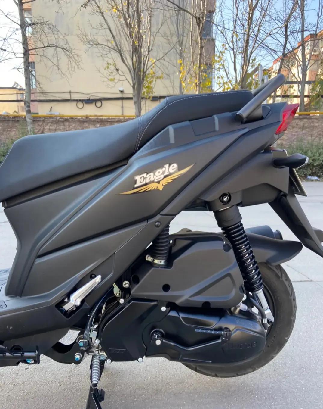 豪爵2019款超级鹰125踏板车评测,豪爵5000元左右公认最好125踏板车