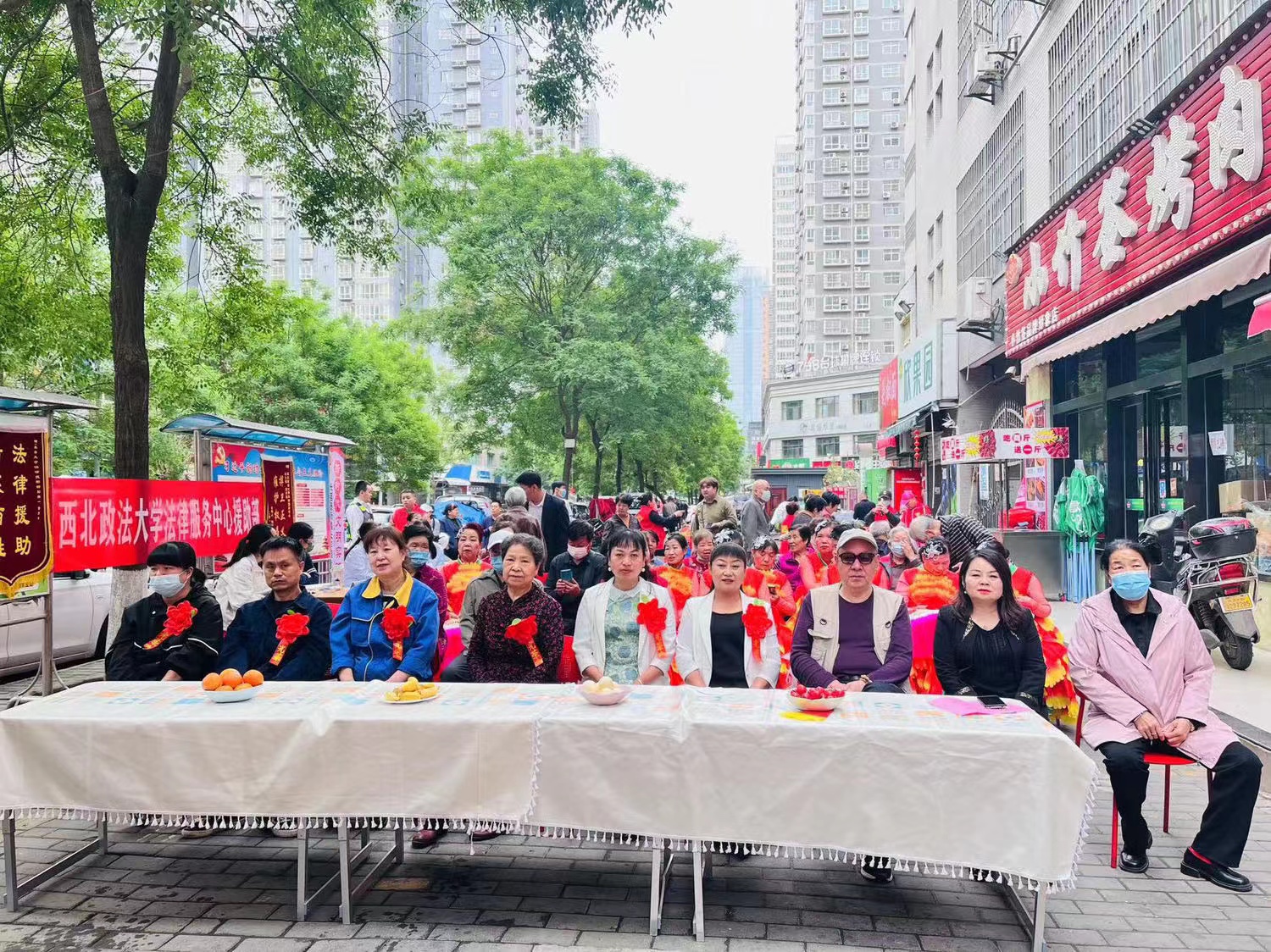 康源耆祥“劳动最光荣情暖夕阳红”长丰园居家养老服务站为老服务