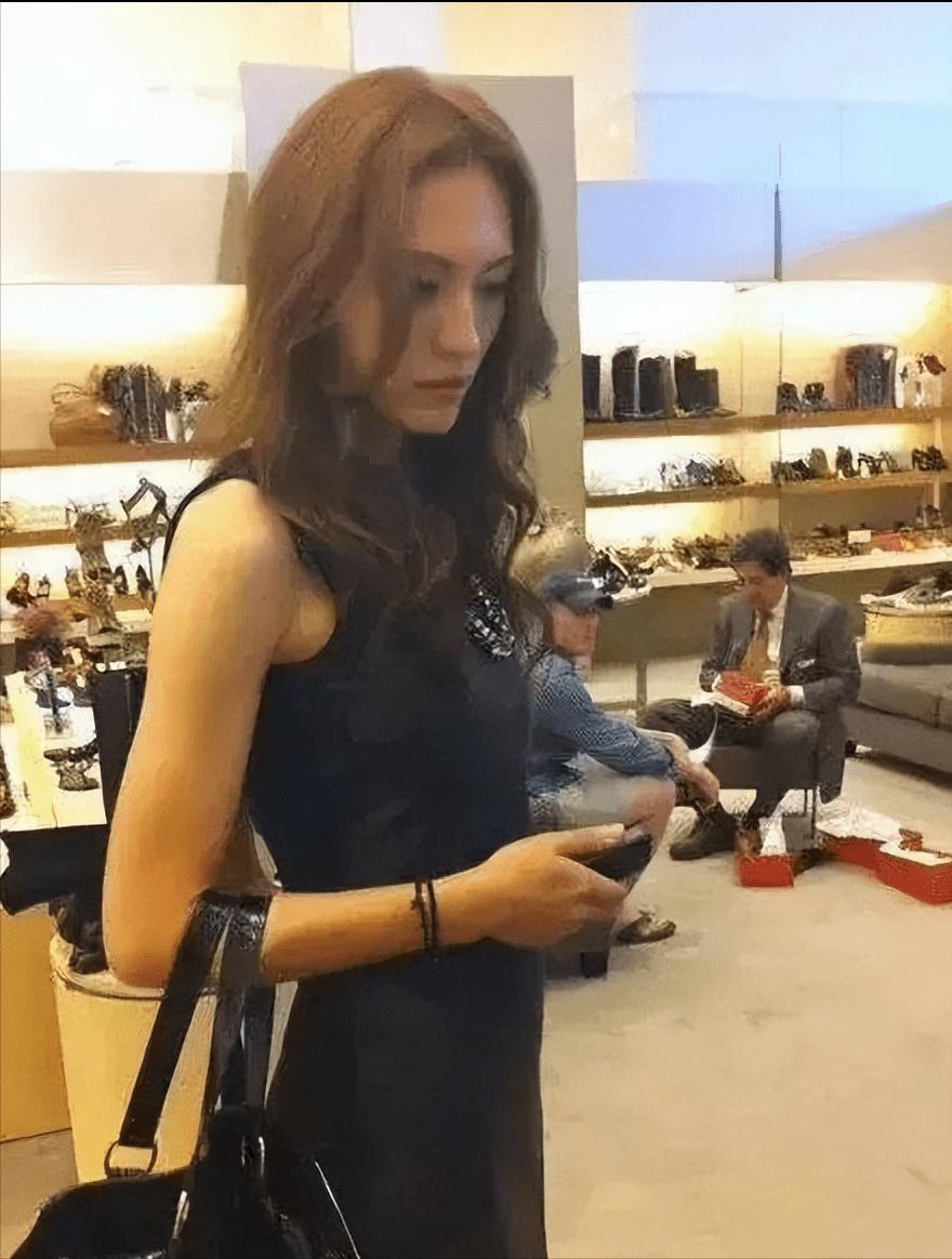 CBA巴特尔传奇故事？巴特尔北京美国豪宅曝光？巴特尔子女的事业