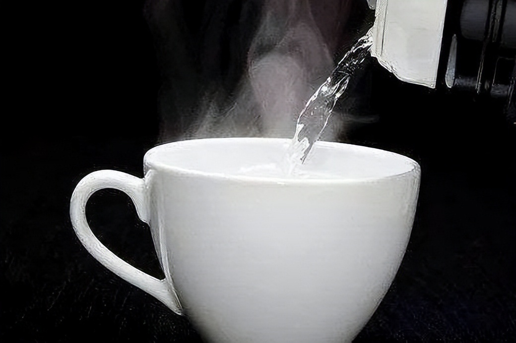 为什么只有人类女性有月经,女人独有的月经究竟有什么作用