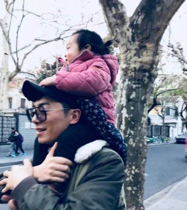 朱亚文和老婆沈佳妮的爱情,朱亚文深情表白沈佳妮