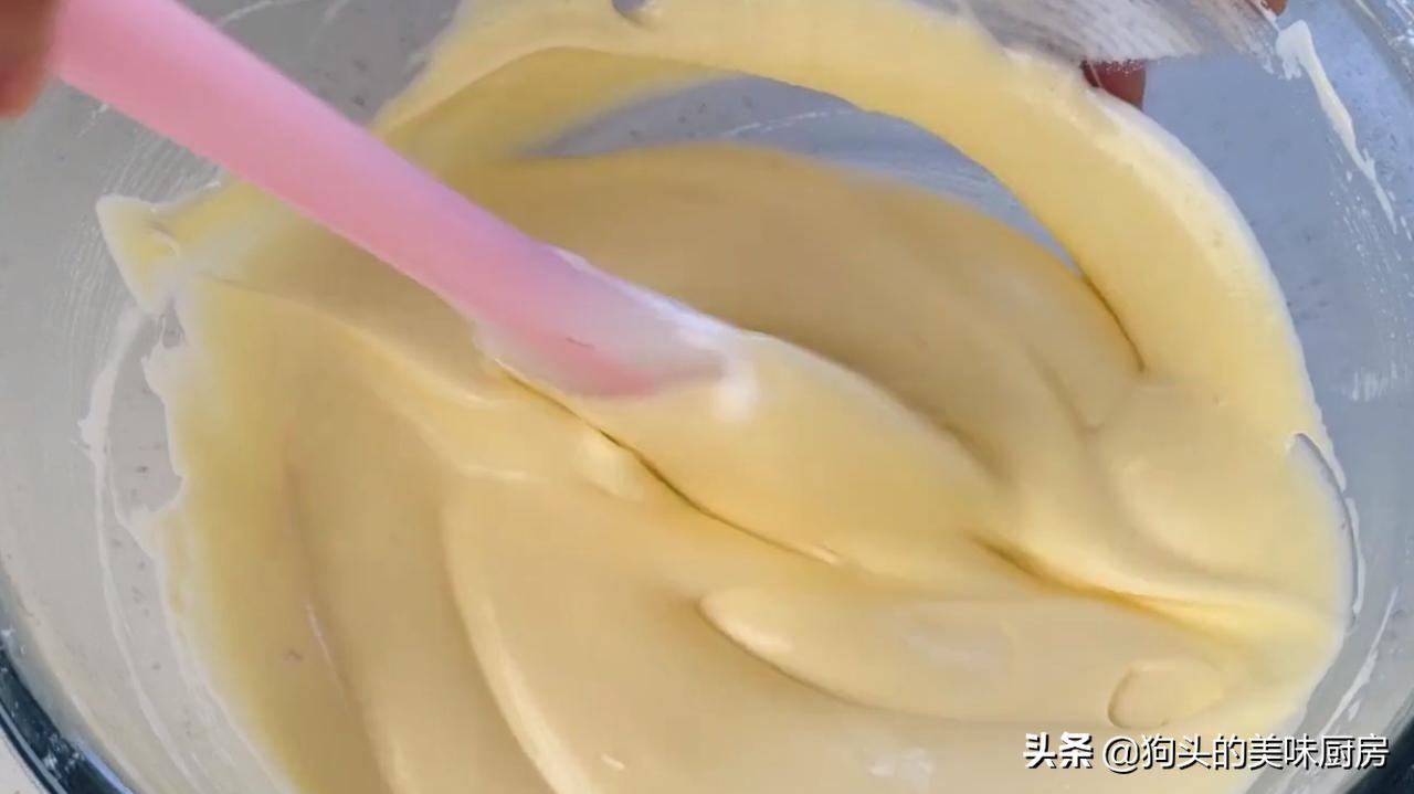 在家做不用打蛋器全手工生日蛋糕,做生日蛋糕不用火不用电不用鸡蛋