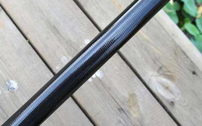 钓鱼竿怎么选择品牌的质量最好,钓鱼竿什么品牌的最好