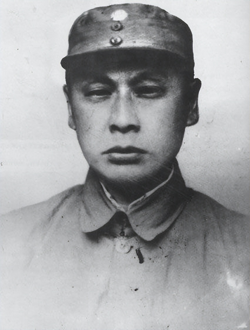 游击队政委要枪毙逃兵，陈毅大怒：你跟*动反**派有何区别