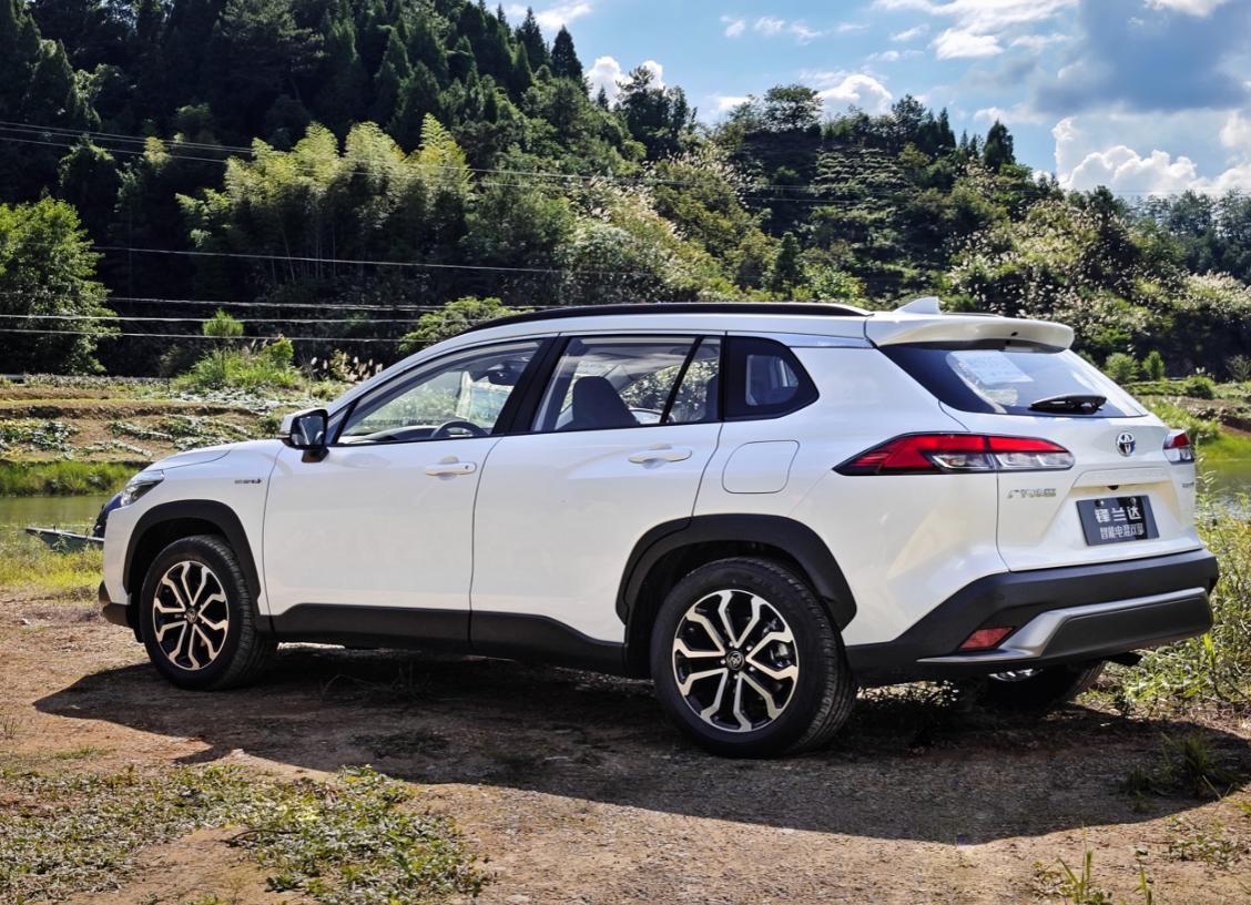 广汽丰田全新锋兰达智能电混双擎,广汽丰田锋兰达智能双擎试驾评测