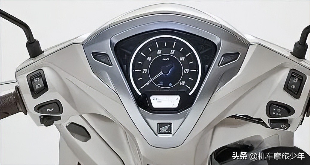 2020款全新honda本田佳御lead125,本田lead125和铃木uy125哪个动力强