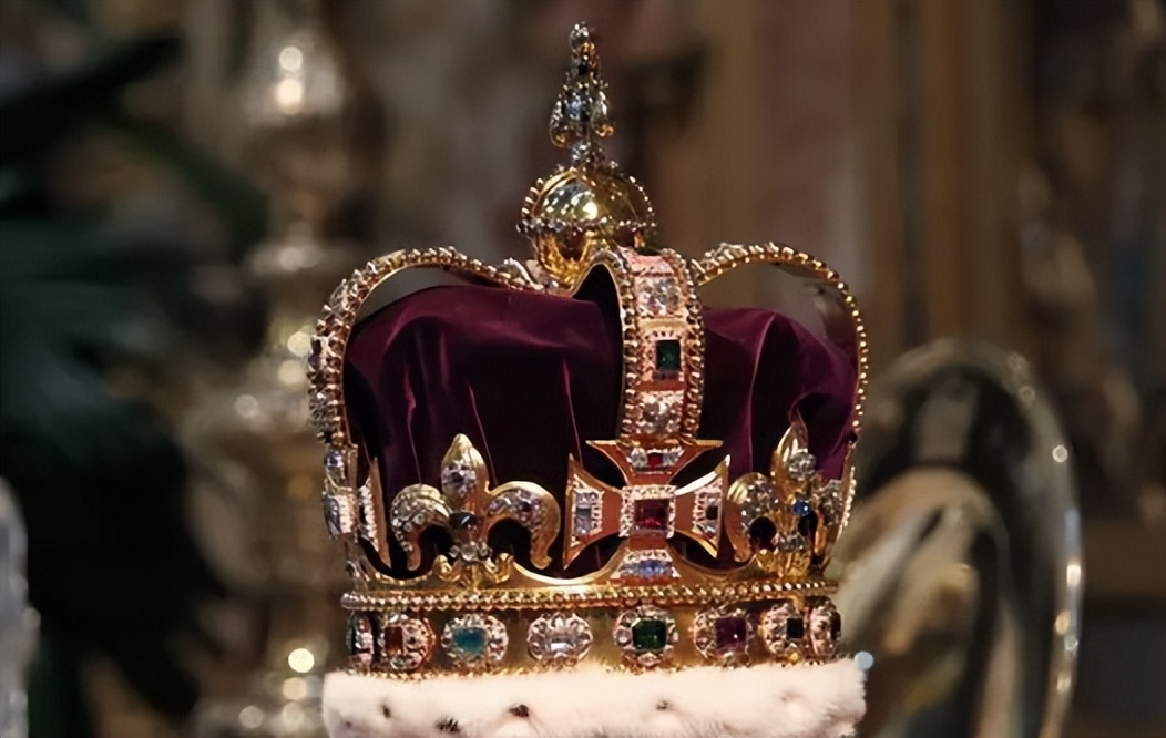 英国时隔70年迎加冕典礼,英国加冕仪式