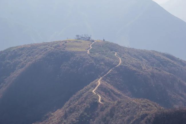 镇安海棠山山顶村子,秦岭关中深山最真实的老房子