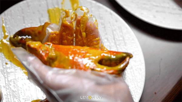 这店，想找个位置坐，比登天还难