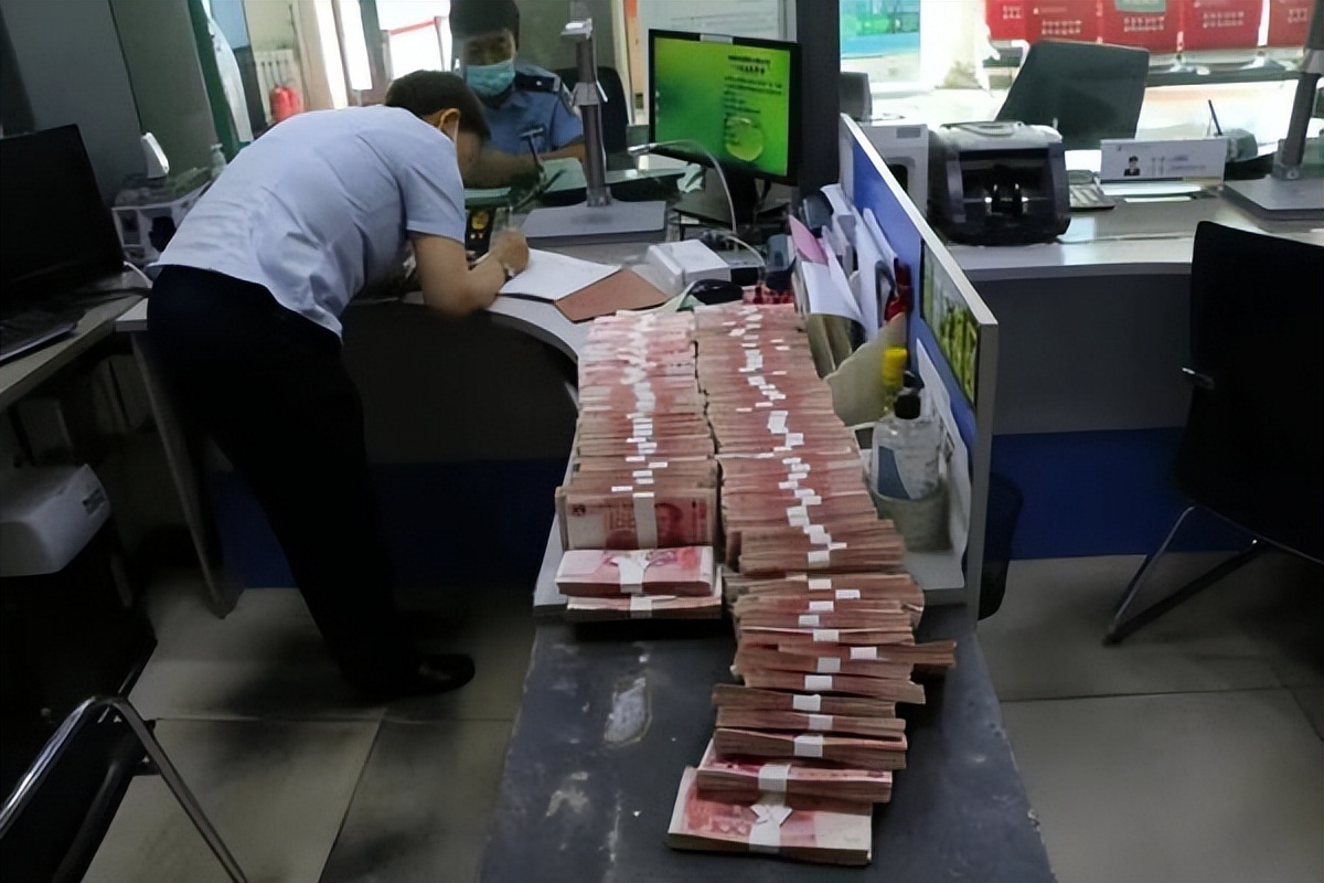 90后夫妻“自导自演”拍摄贩卖淫秽视频，牟利365万，获刑10年！