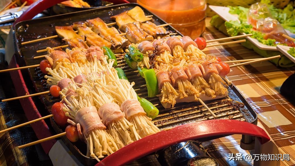 靠9平米小店发财,在小镇开一家蜜雪冰城一年纯利润