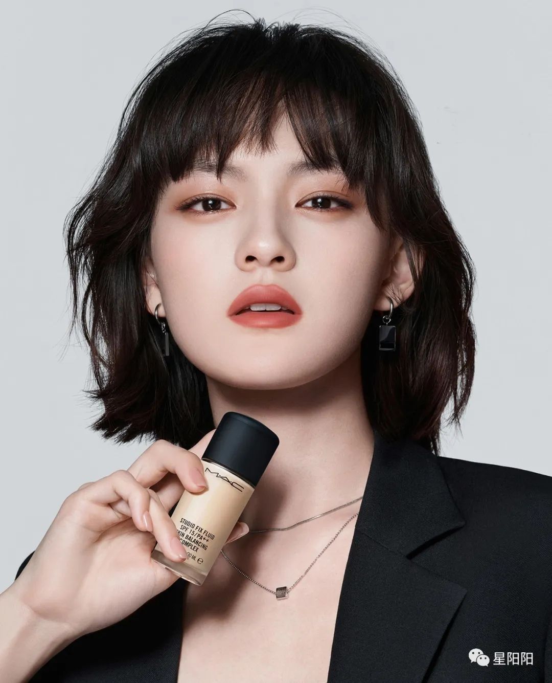 夏季不脱妆粉底,夏日不脱妆透气粉底液