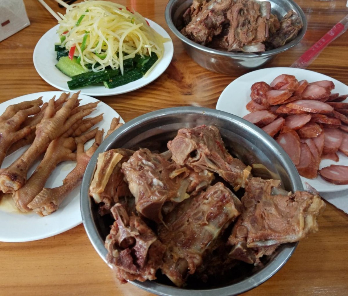 安徽板面创业,一个卖板面的80后的女人