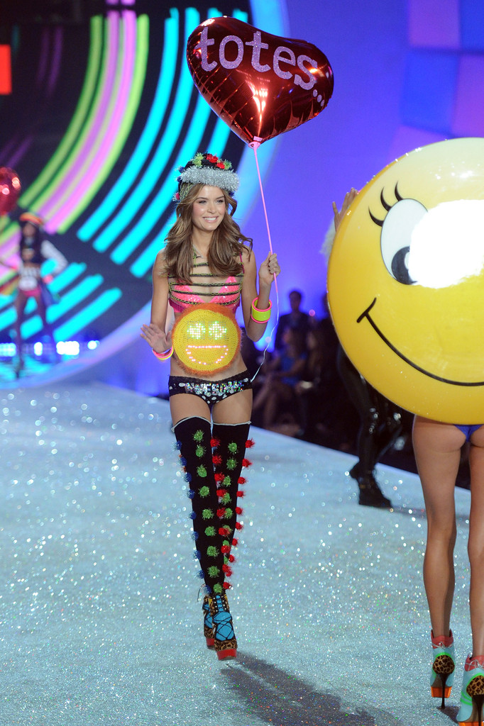 土耳其超模约瑟芬斯克里弗,约瑟芬斯克里弗高清图