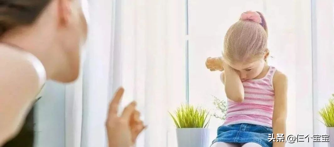 孩子动不动就哭个没完怎么教育,孩子动不动就哭