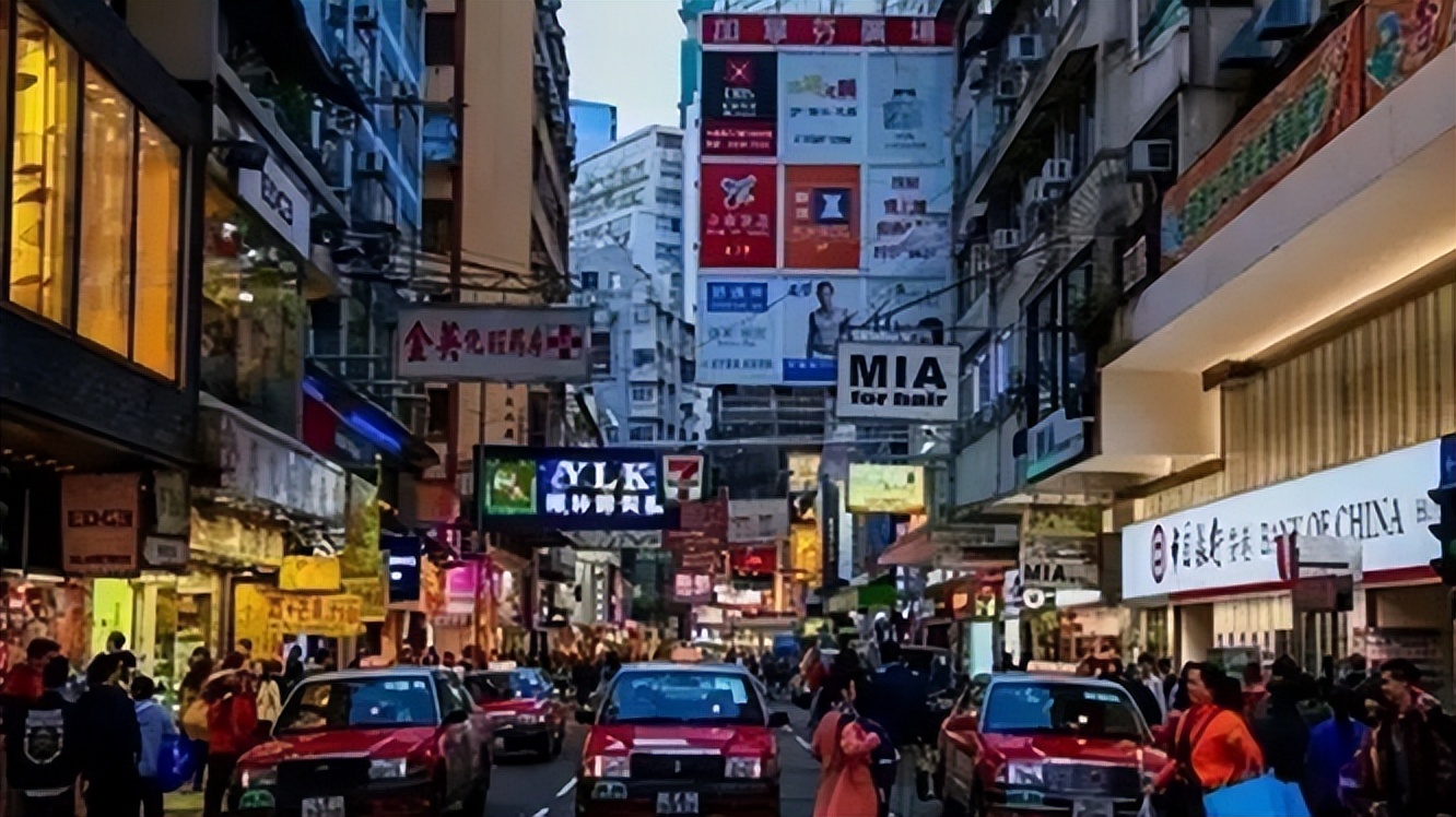 买导弹被美拒绝，沙特亲王赴中国购买东风3，35亿巨资引关注