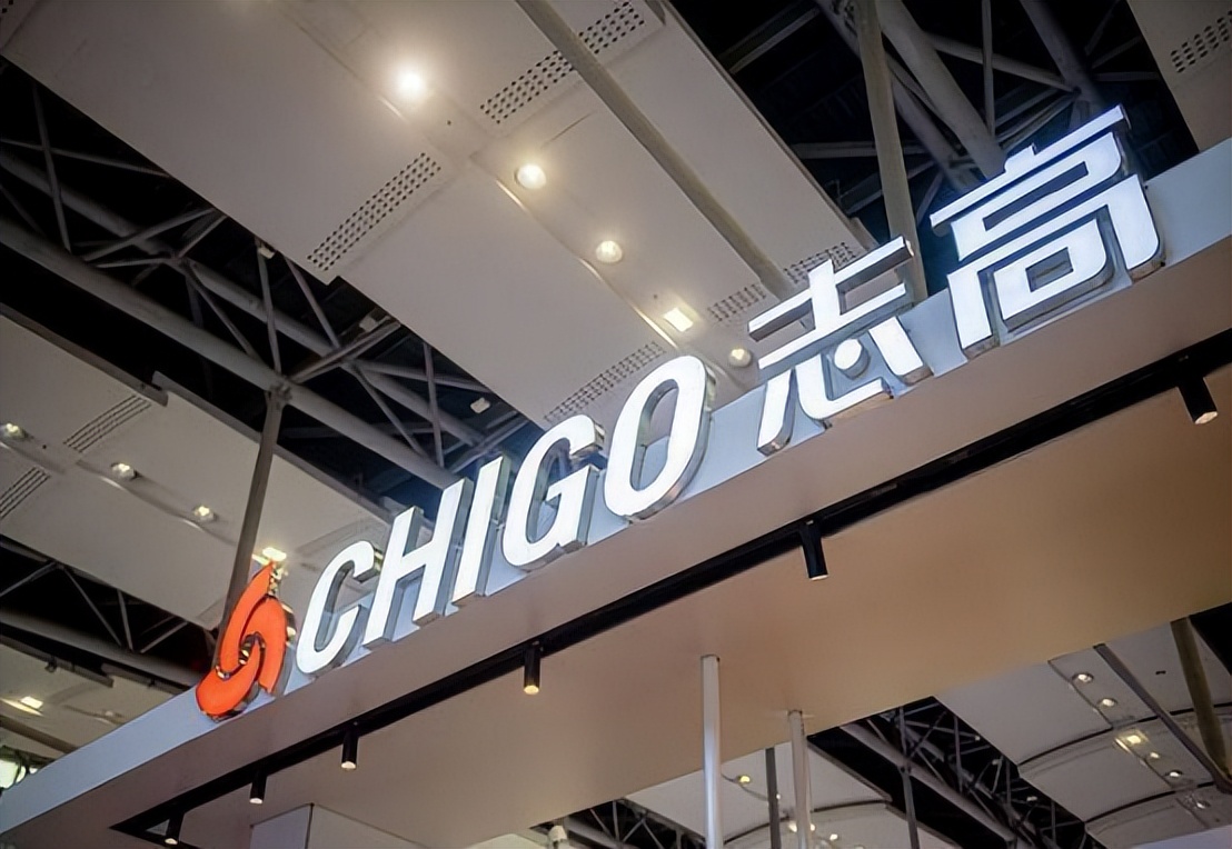 *身卖**续命，董事长成老赖，成龙捧红的国产空调巨头凉凉了