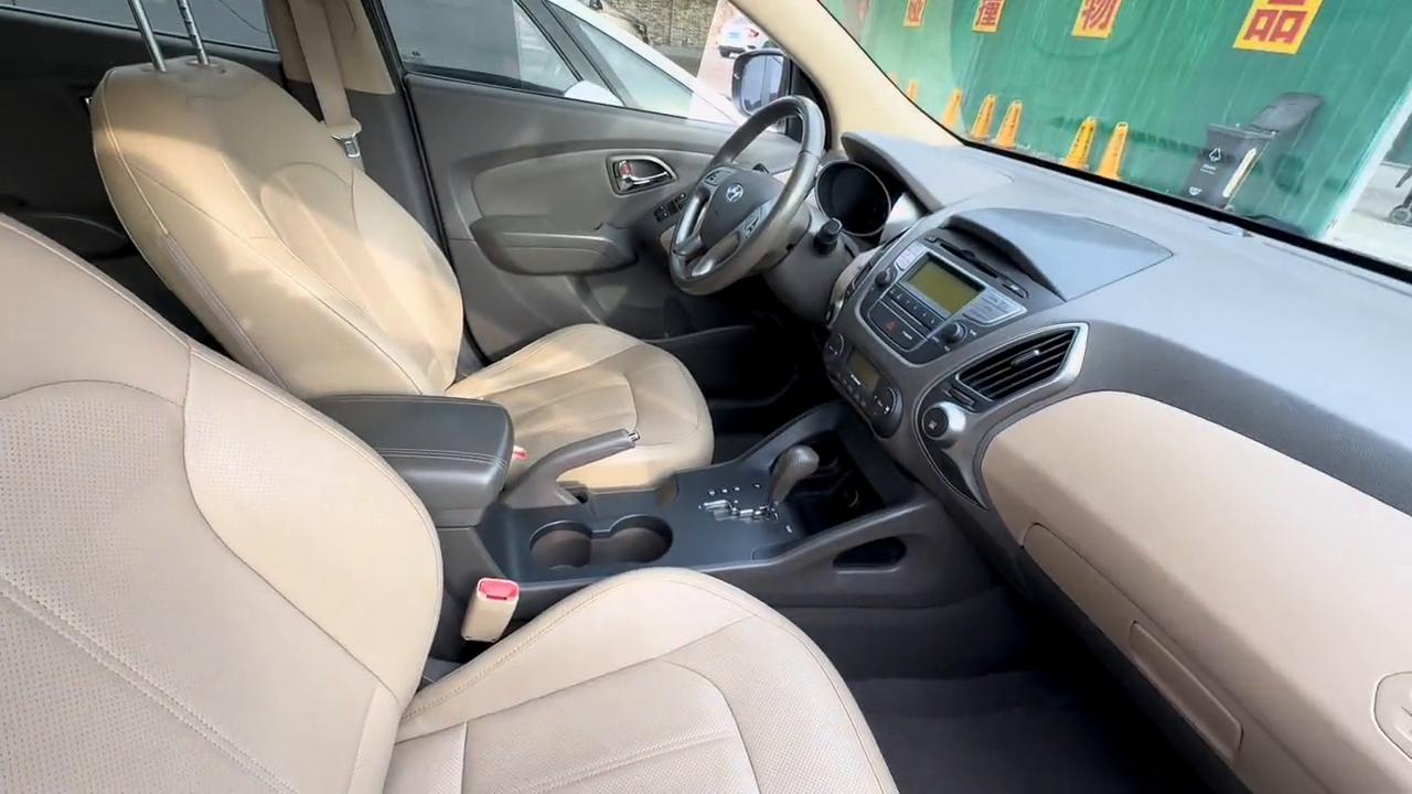 十年车龄的现代ix35还值得入手吗,16年北京现代新款ix35用车感受