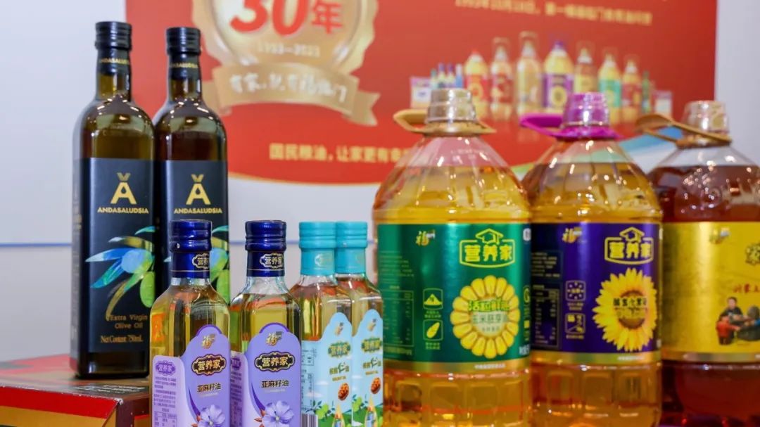 六起典型案例通报,六大纪律典型案例