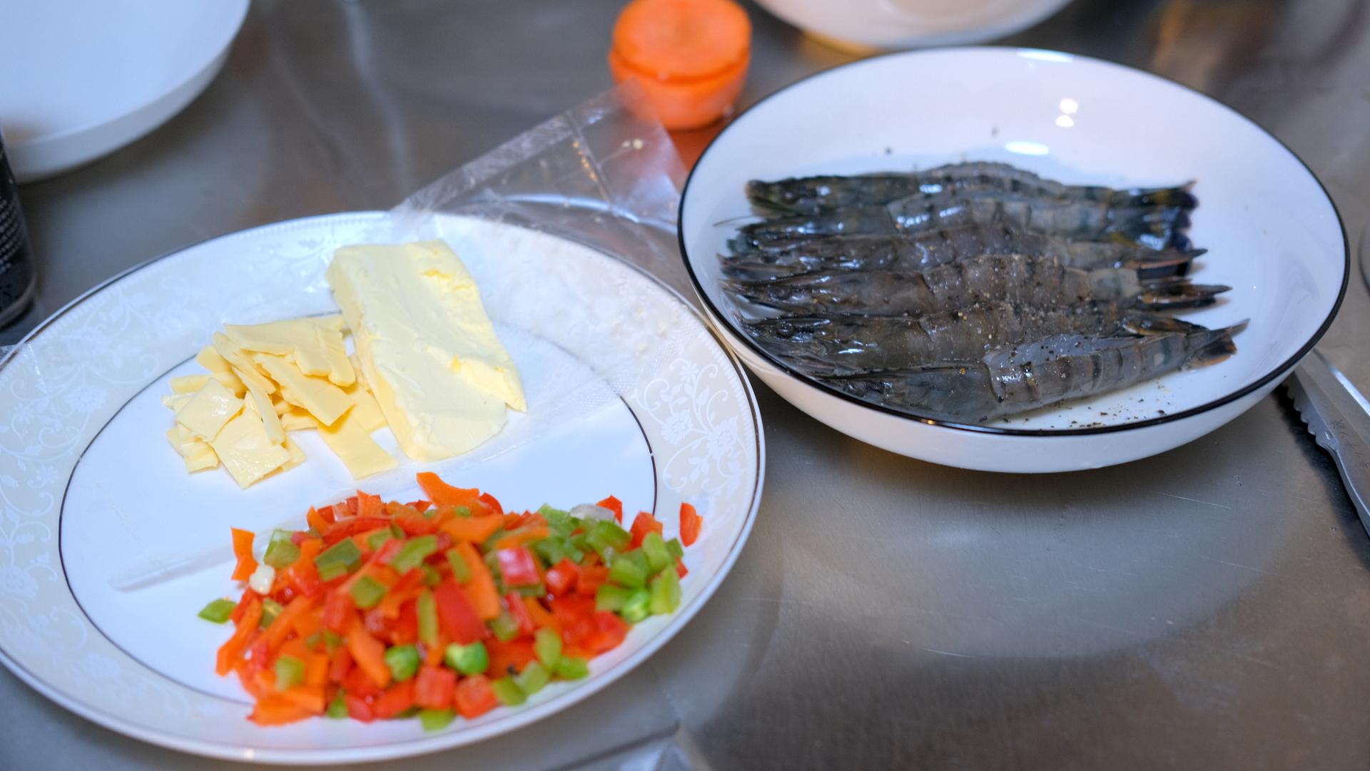 还在纠结买微波炉还是烤箱,厨房怎么选微波炉好用