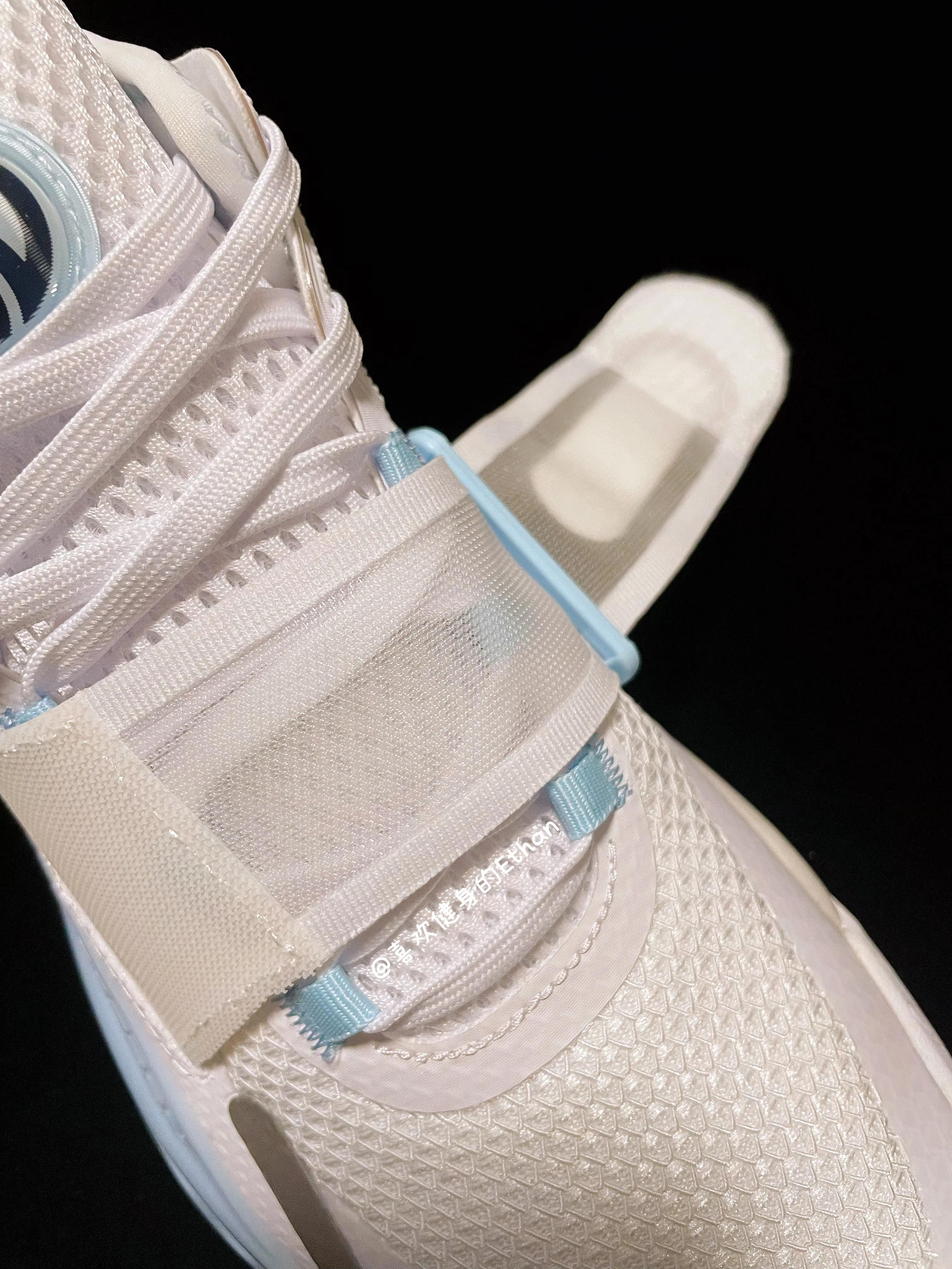 禅4是不是签名鞋,禅四球鞋测评