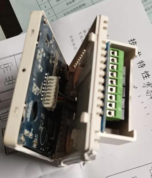中央空调温控开关故障怎么处理,热水器温控开关拆解