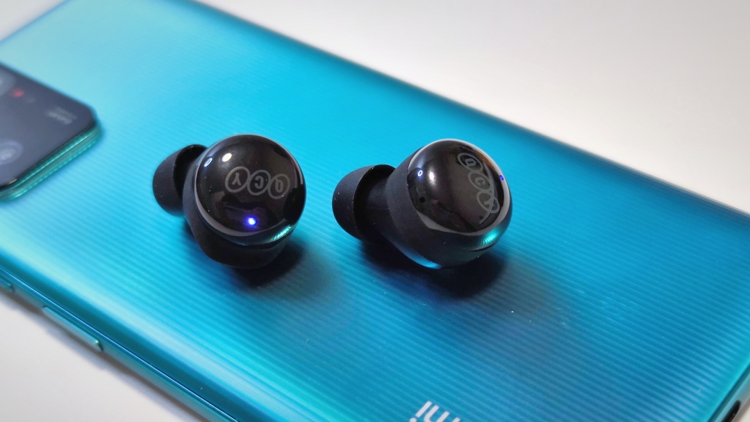 百元以下的耳机不入坑推荐,qcyt17系列哪个最具性价比