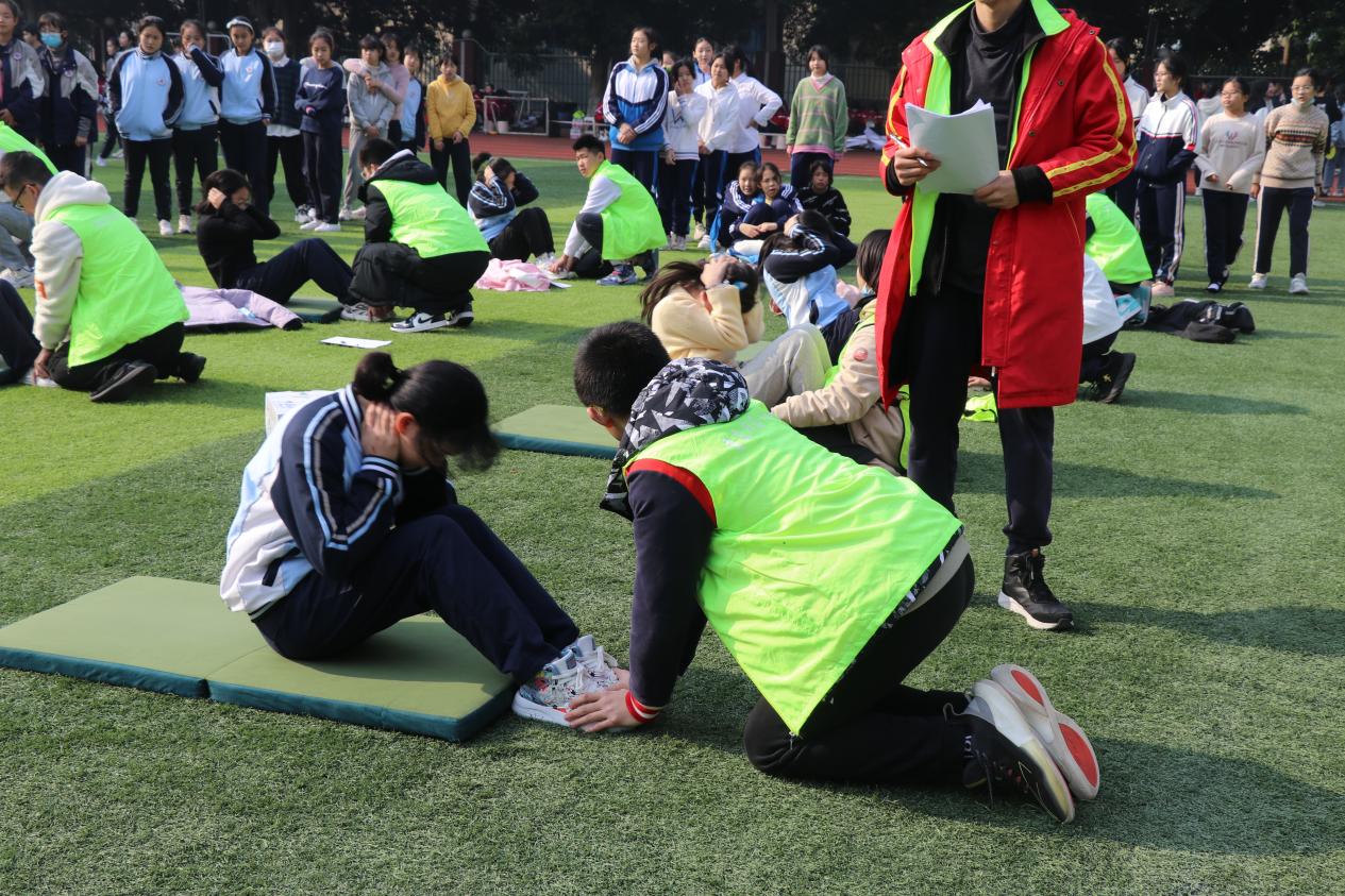 重庆市第十八中学直播,重庆市十八中两江实验学校运动会