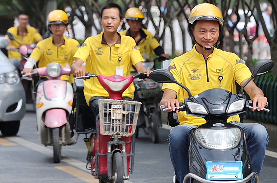 全国外卖员和快递员数量,快递员和外卖员迟早会失业吗