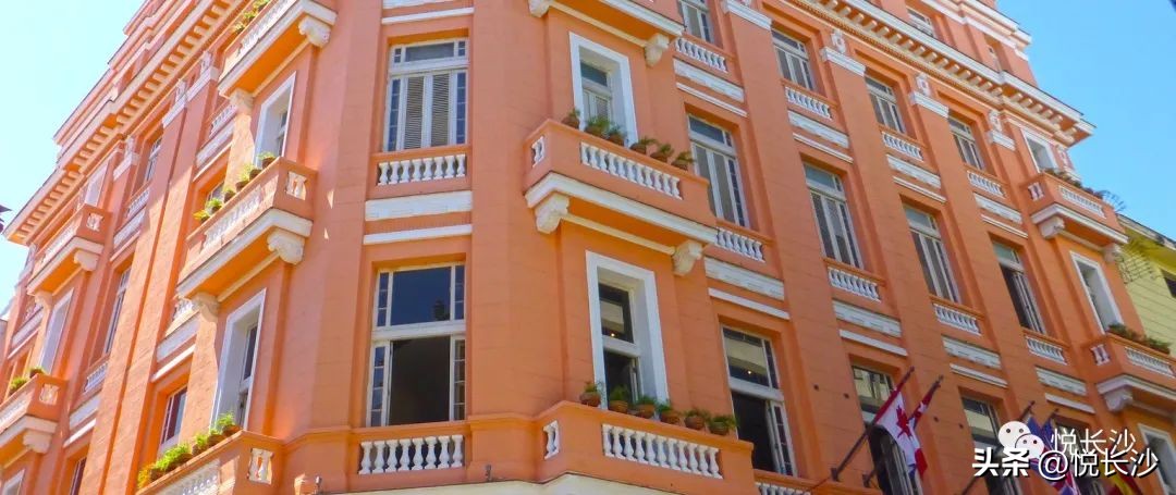 过千万的艺术酒店大平层卖成爆款，凭什么在这个宝藏豪宅里！