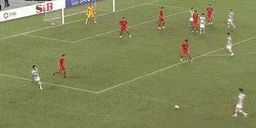 国足0比2日本射门数,射门30次输球