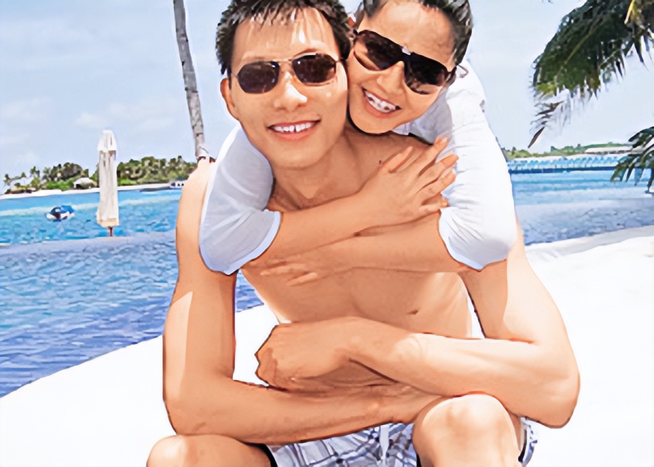 易建联结婚生子了吗,易建联娶双胞胎姐妹是真的吗