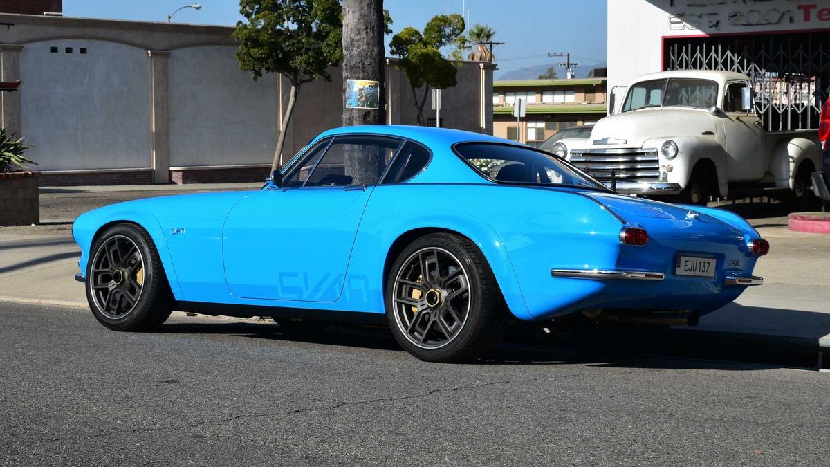 沃尔沃经典车型p1800,沃尔沃p1800concept