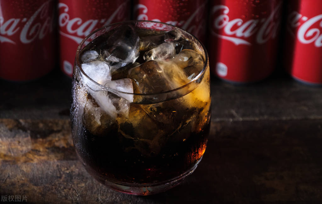 股神巴菲特成功的秘诀有三个,股神巴菲特是靠什么赚钱的