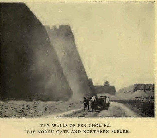 渚靛崕鏃ュ啗鍏借,鏃ユ湰渚靛崕鍏借鐓х墖