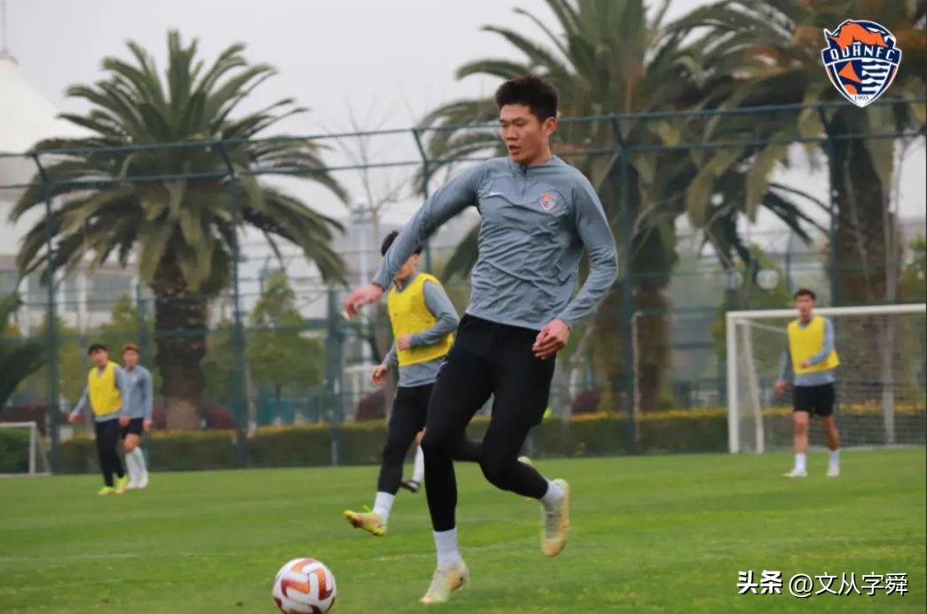 青岛西海岸迎来巴西“强峰”；青岛海牛第五外援来自非洲大陆？
