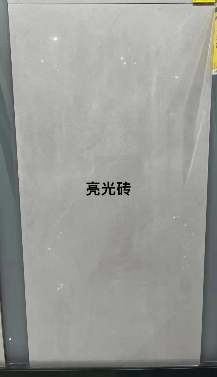 客厅瓷砖灰色阳台瓷砖选什么色,客厅装修瓷砖怎么选色