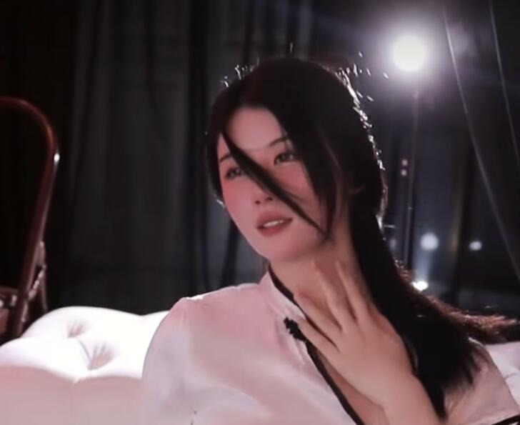 500只能买一张照片？斗鱼舞蹈一姐公开叫卖自己